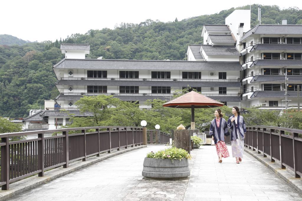 Misasakan Hotel Exterior photo