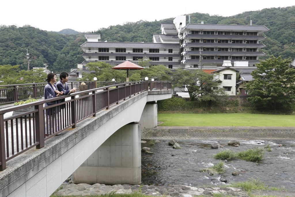 Misasakan Hotel Exterior photo