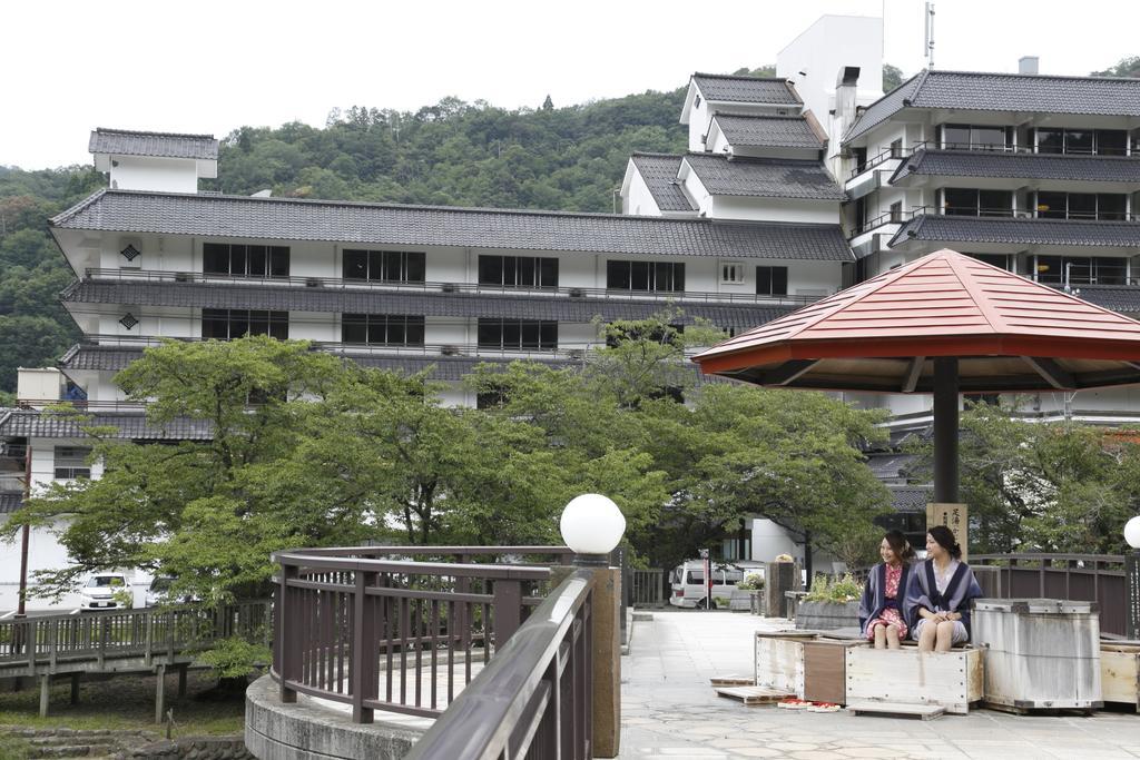 Misasakan Hotel Exterior photo