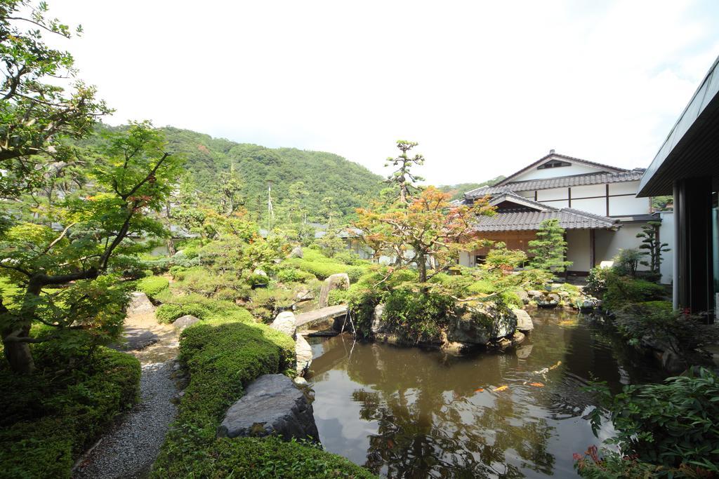 Misasakan Hotel Exterior photo