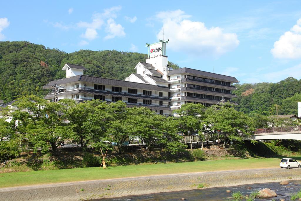 Misasakan Hotel Exterior photo